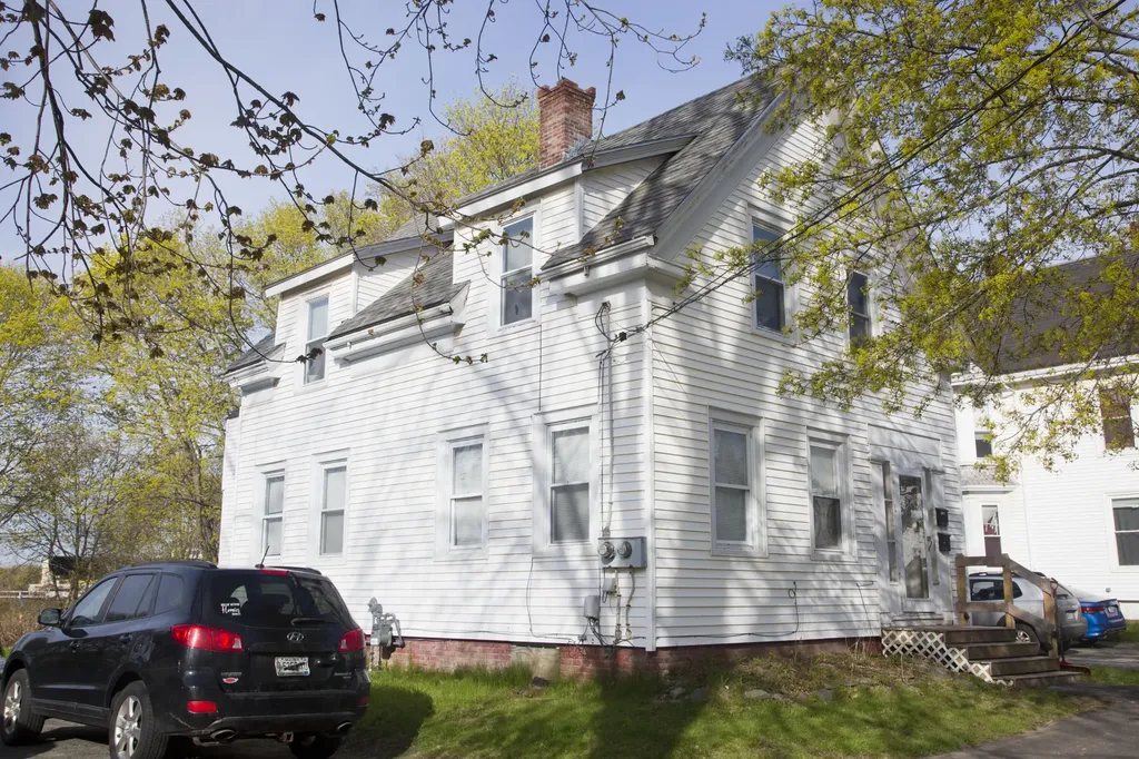 94 Lincoln Street Bangor ME 04401