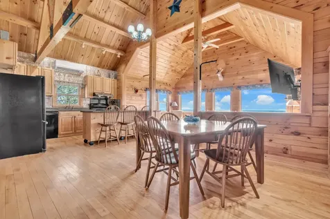 28 Valley View Lane Saint Albans ME 04971