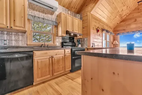 28 Valley View Lane Saint Albans ME 04971