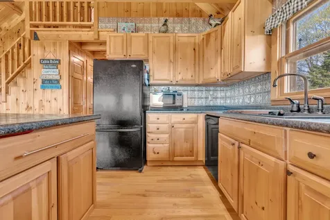 28 Valley View Lane Saint Albans ME 04971
