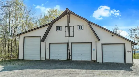 28 Valley View Lane Saint Albans ME 04971