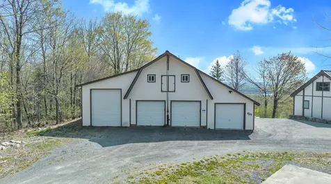 28 Valley View Lane Saint Albans ME 04971