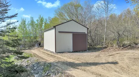 28 Valley View Lane Saint Albans ME 04971