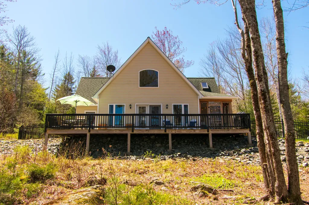 116 Little Rocky Way Ellsworth ME 04605