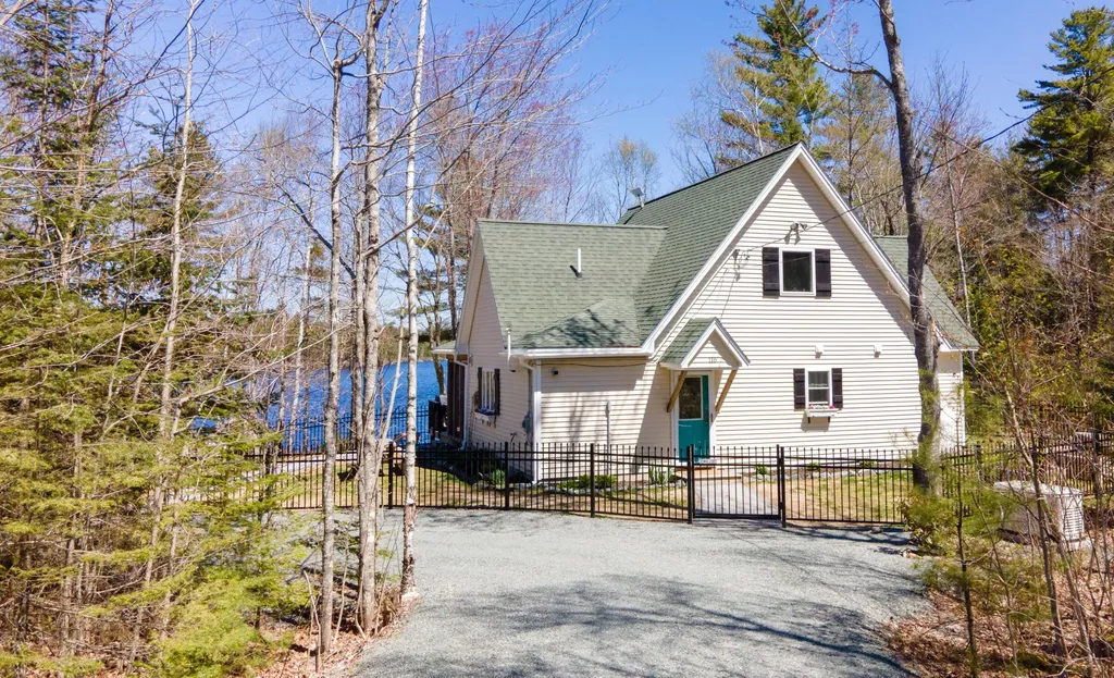 116 Little Rocky Way Ellsworth ME 04605