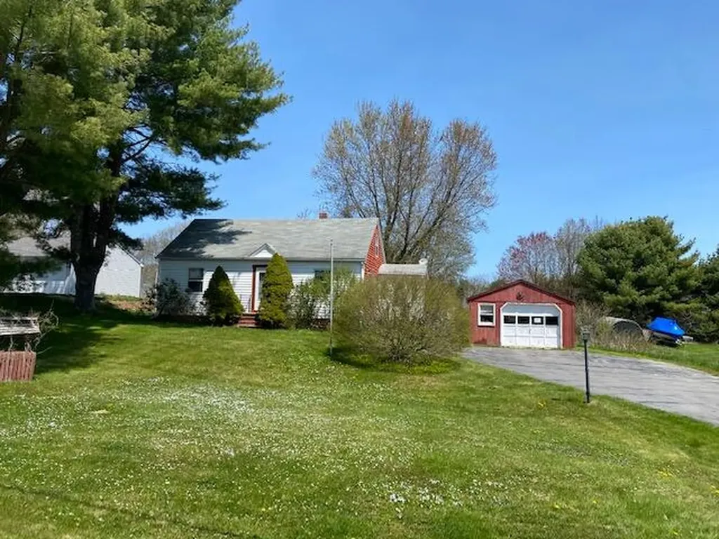 26 Clay Road Gorham ME 04038