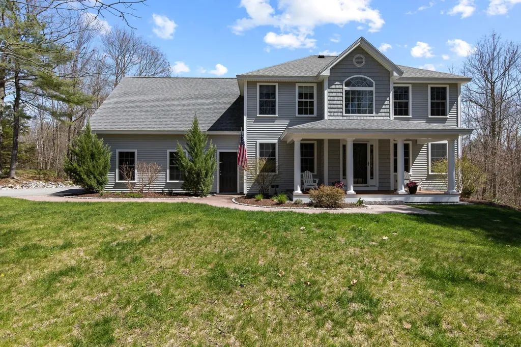 20 Acorn Ridge Road Freeport ME 04032