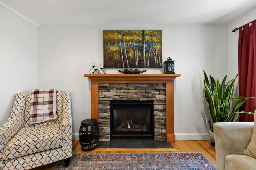 20 Acorn Ridge Road Freeport ME 04032