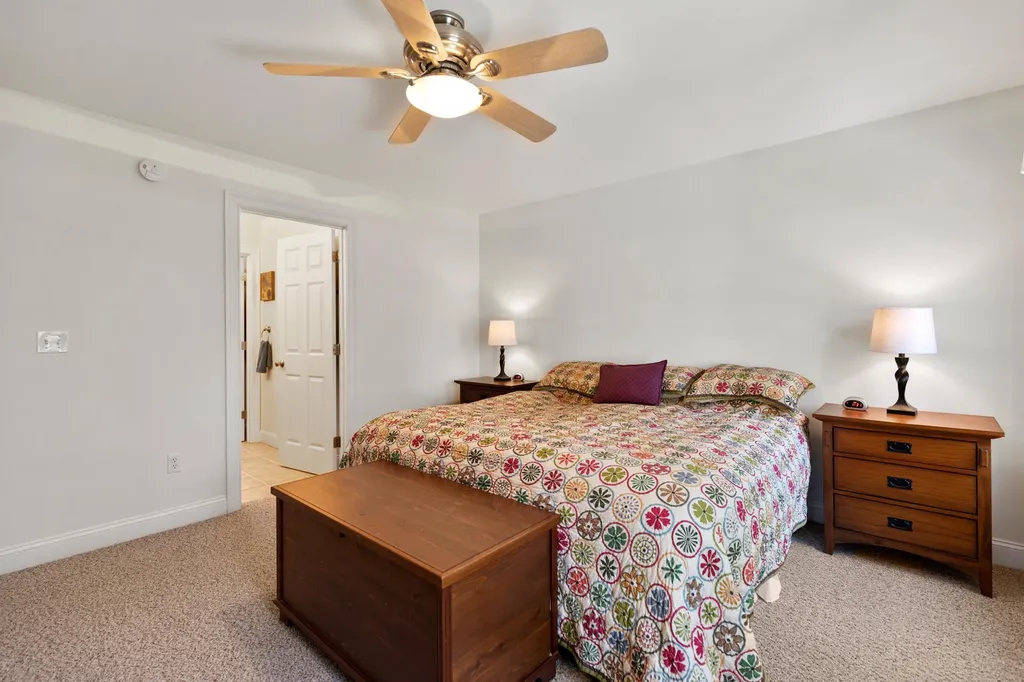 20 Acorn Ridge Road Freeport ME 04032