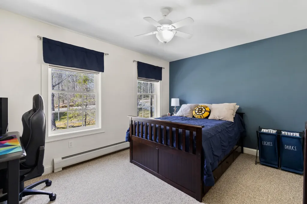 20 Acorn Ridge Road Freeport ME 04032