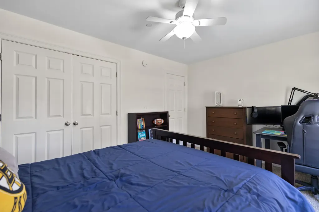 20 Acorn Ridge Road Freeport ME 04032