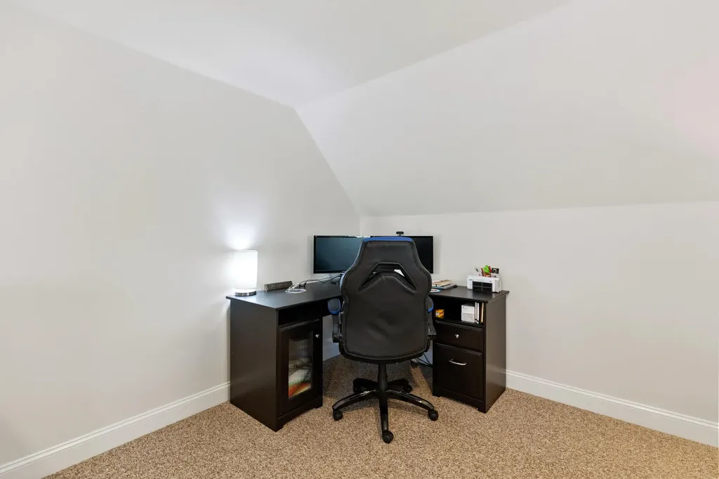 20 Acorn Ridge Road Freeport ME 04032