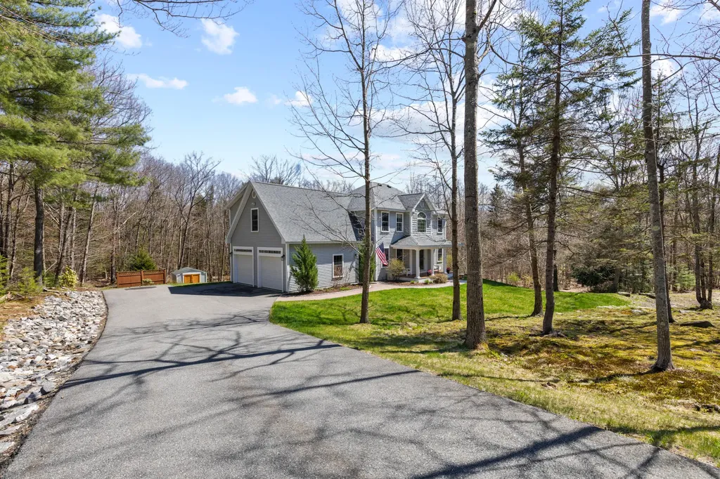 20 Acorn Ridge Road Freeport ME 04032
