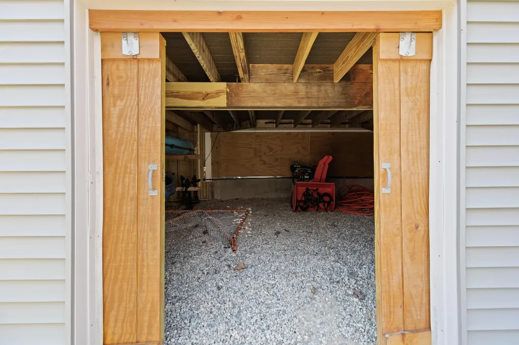 20 Acorn Ridge Road Freeport ME 04032