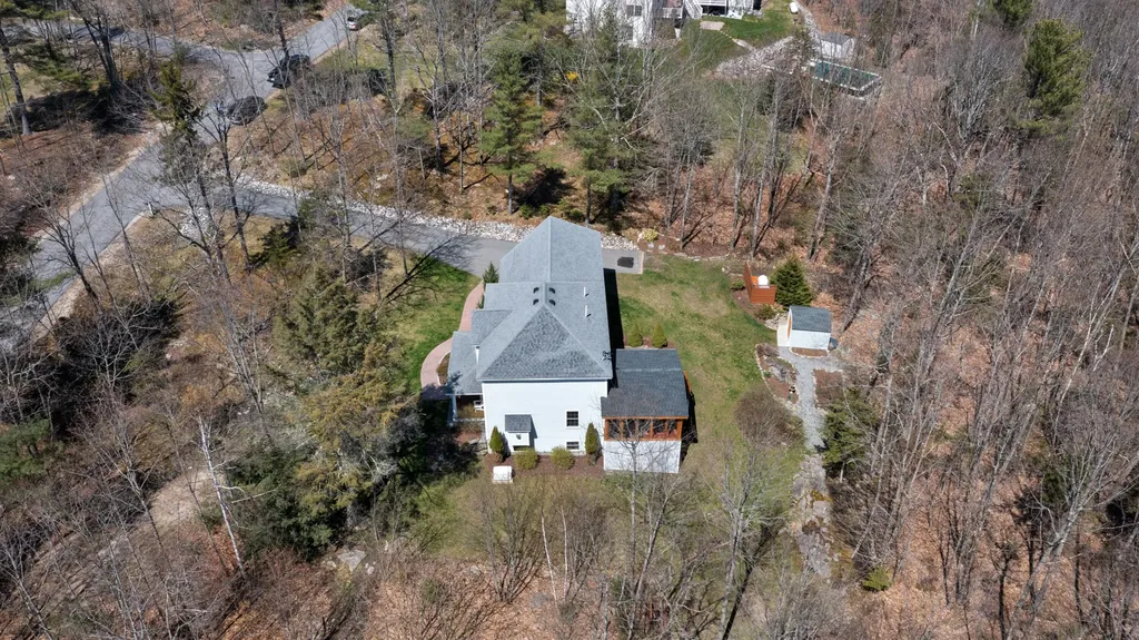 20 Acorn Ridge Road Freeport ME 04032