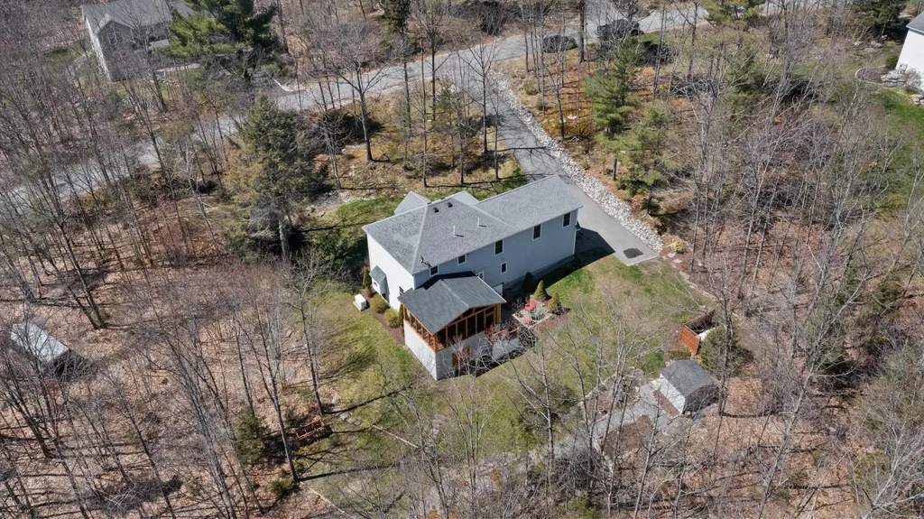 20 Acorn Ridge Road Freeport ME 04032