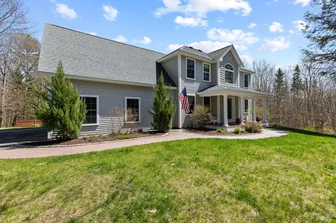 20 Acorn Ridge Road Freeport ME 04032