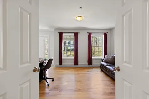 20 Acorn Ridge Road Freeport ME 04032