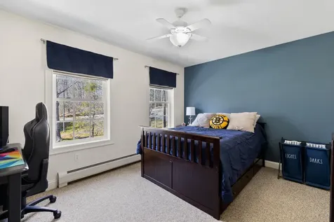 20 Acorn Ridge Road Freeport ME 04032