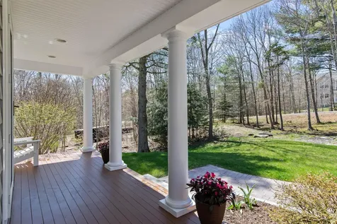 20 Acorn Ridge Road Freeport ME 04032