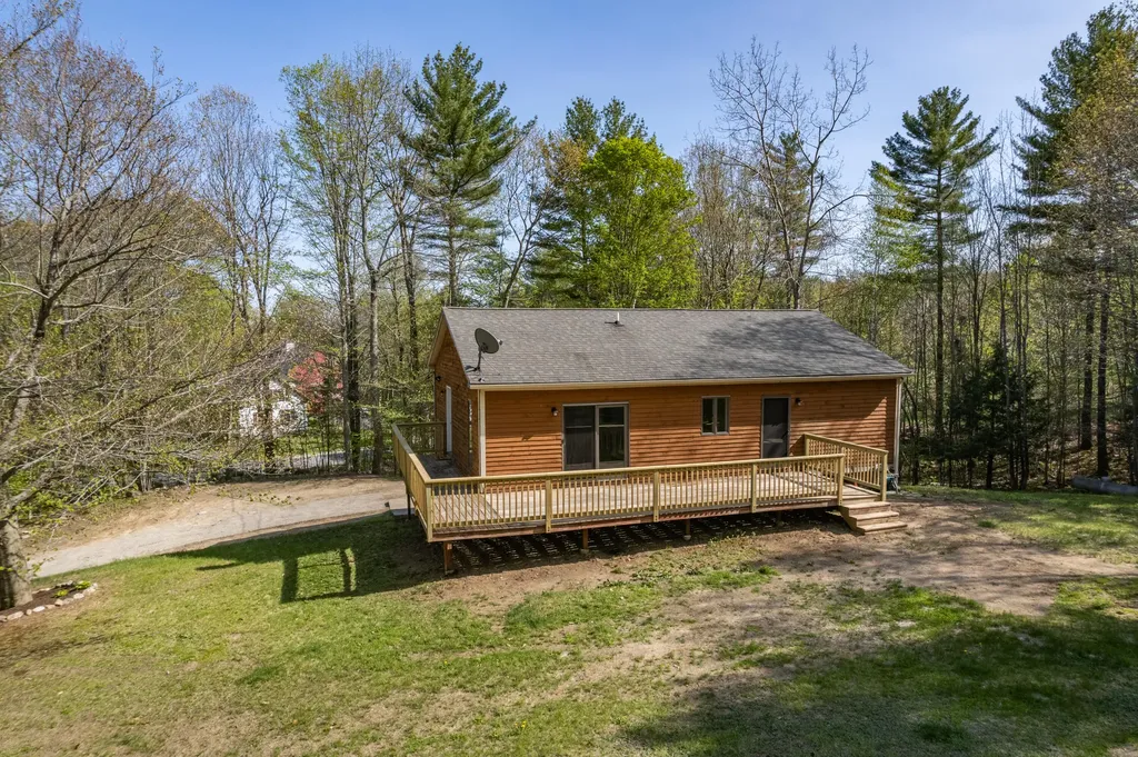 370 Quaker Ridge Road Greene ME 04236