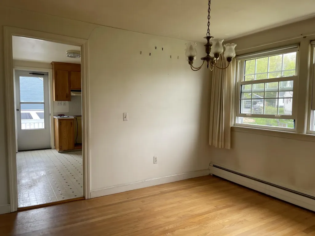 27 Samuel Road Portland ME 04103