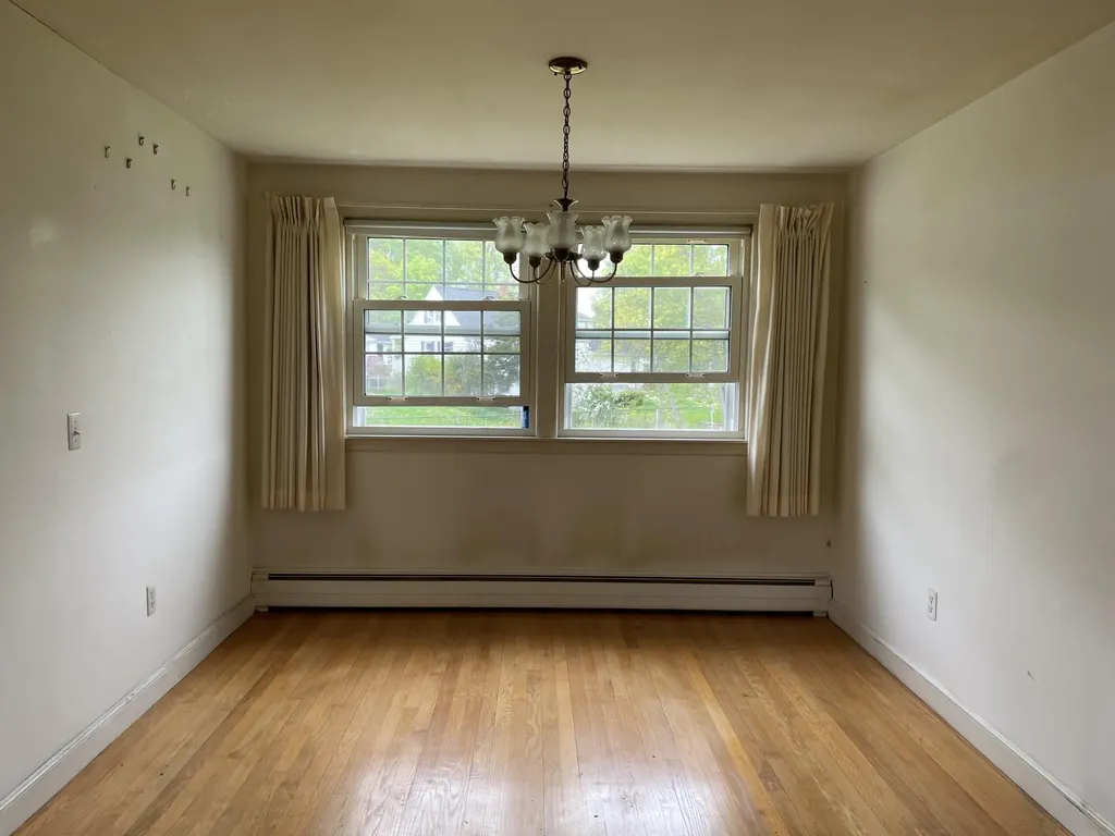 27 Samuel Road Portland ME 04103