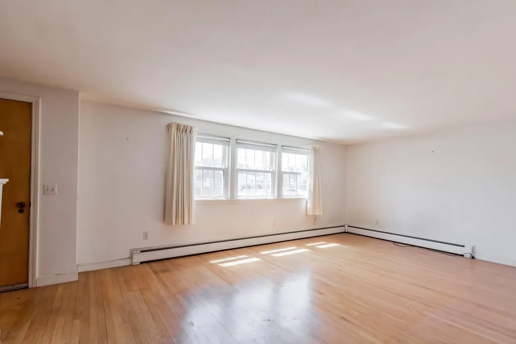 27 Samuel Road Portland ME 04103