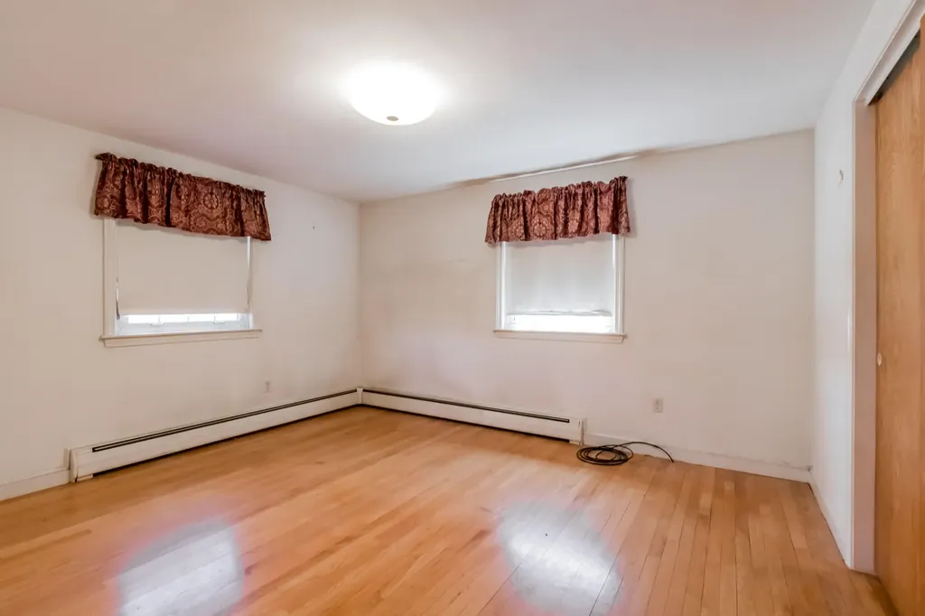 27 Samuel Road Portland ME 04103