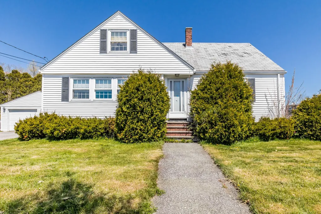 27 Samuel Road Portland ME 04103