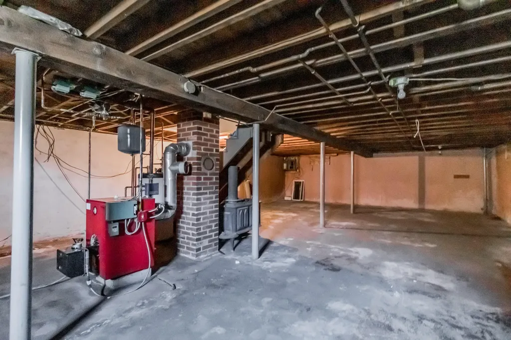 27 Samuel Road Portland ME 04103