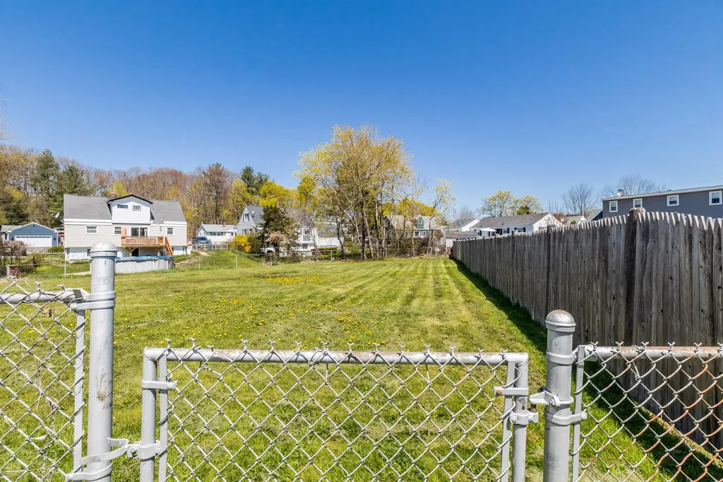 27 Samuel Road Portland ME 04103