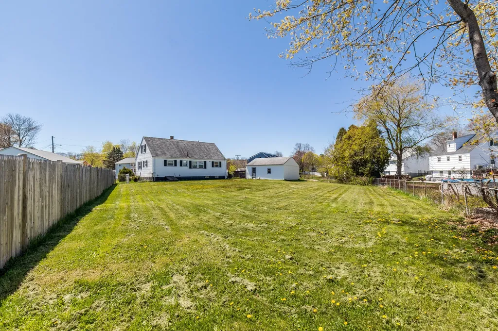 27 Samuel Road Portland ME 04103