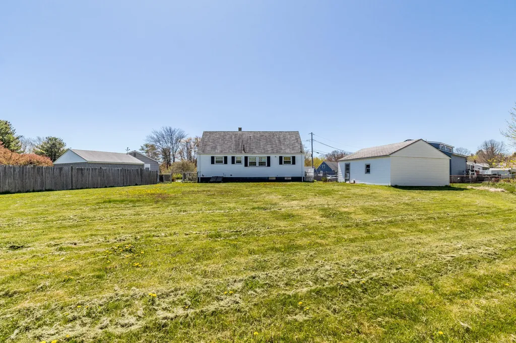 27 Samuel Road Portland ME 04103