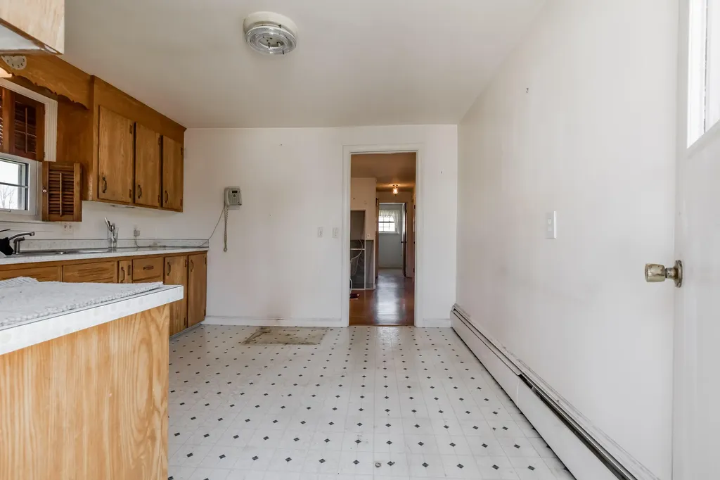 27 Samuel Road Portland ME 04103