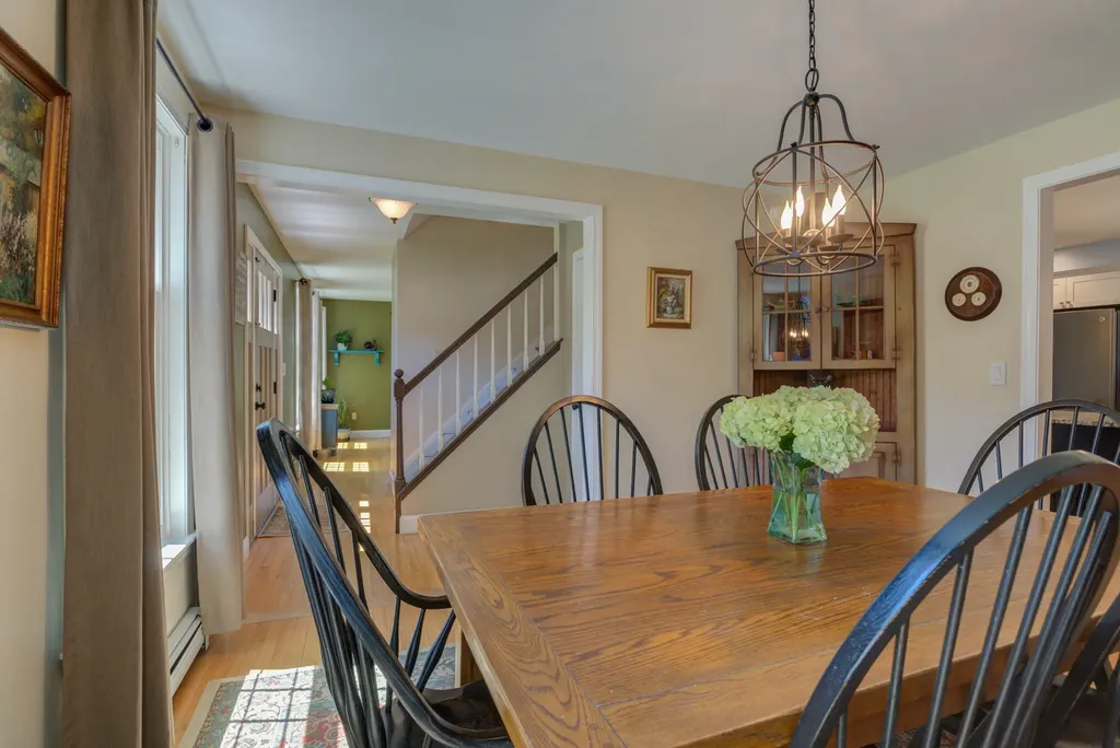 4 Tanglewood Circle Scarborough ME 04074