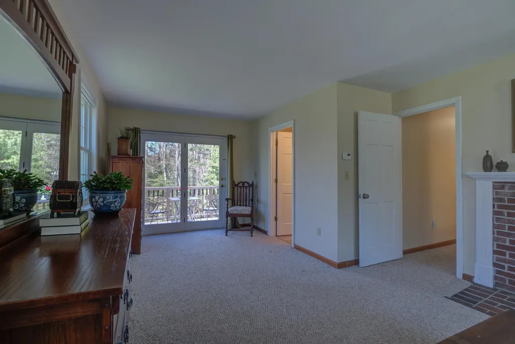 4 Tanglewood Circle Scarborough ME 04074