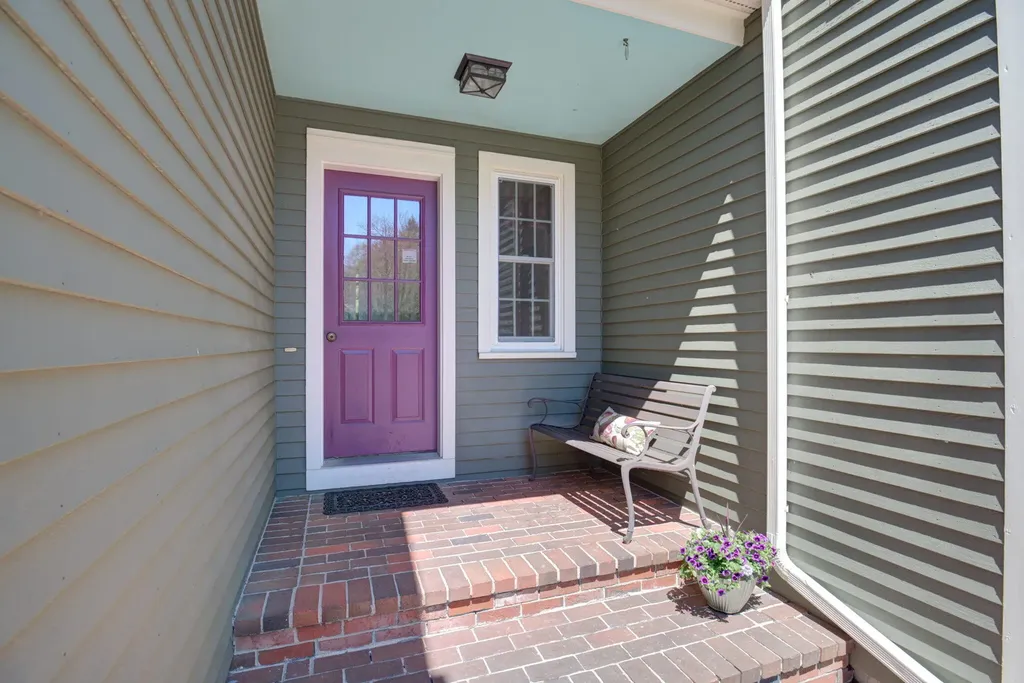 4 Tanglewood Circle Scarborough ME 04074