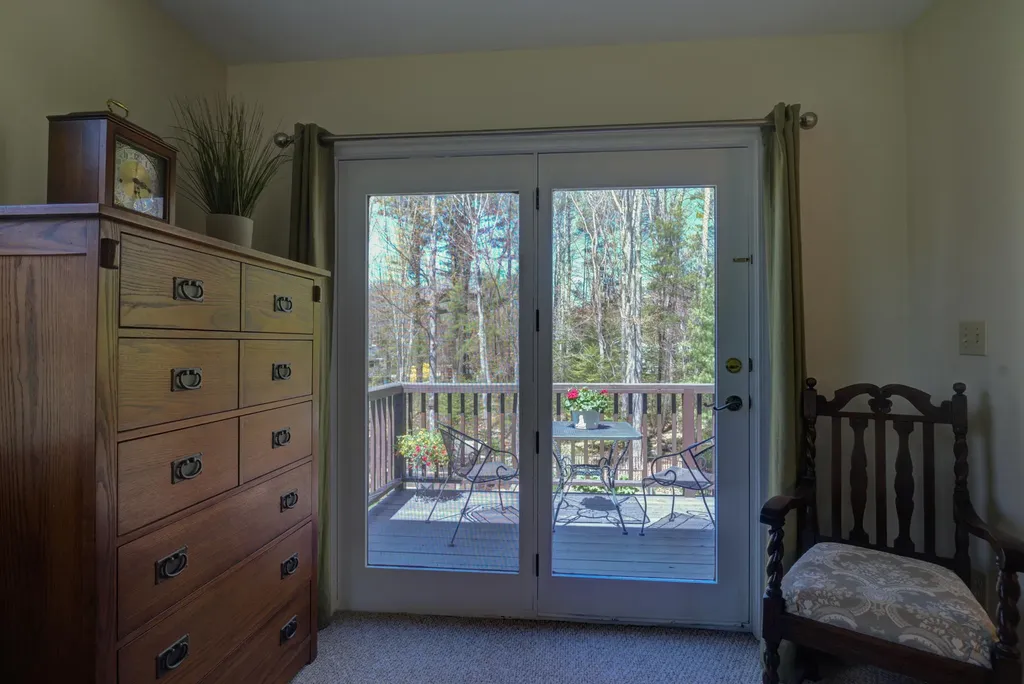 4 Tanglewood Circle Scarborough ME 04074