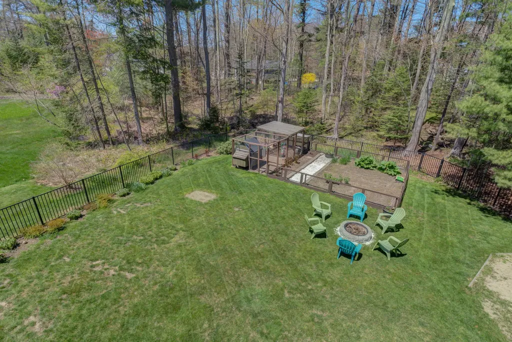 4 Tanglewood Circle Scarborough ME 04074