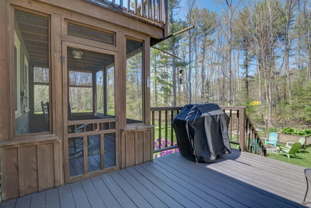 4 Tanglewood Circle Scarborough ME 04074