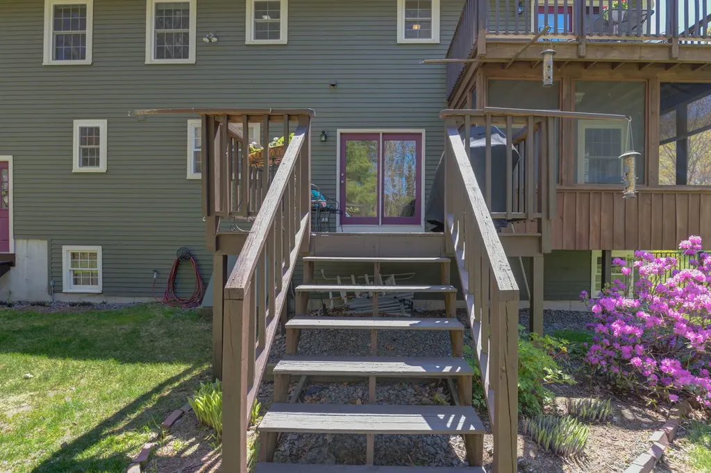 4 Tanglewood Circle Scarborough ME 04074