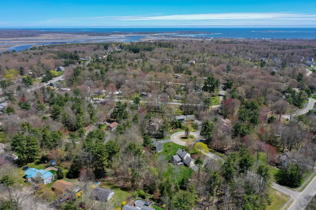 4 Tanglewood Circle Scarborough ME 04074
