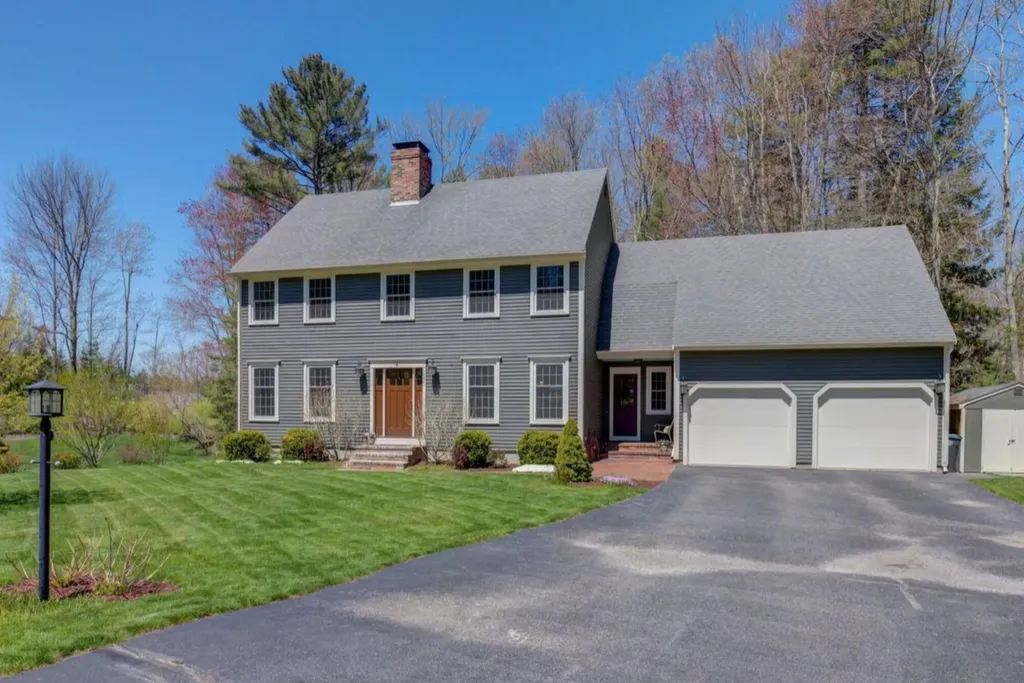 4 Tanglewood Circle Scarborough ME 04074