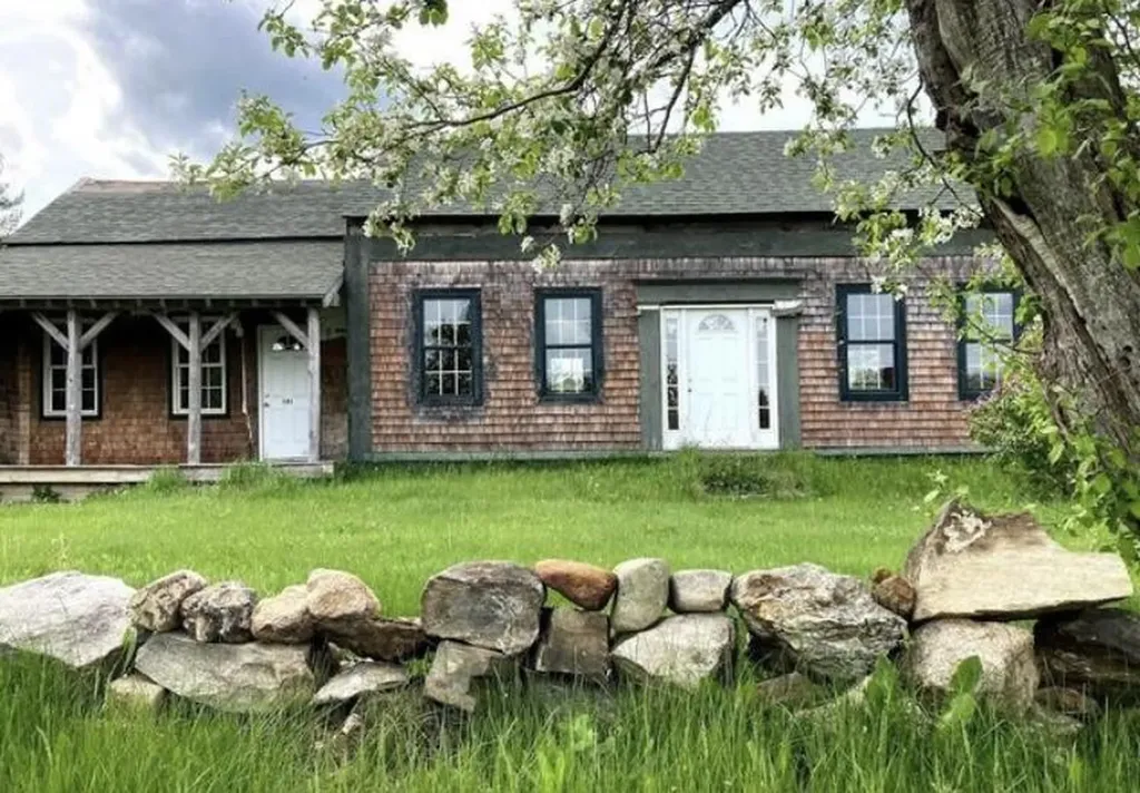 141 Vanner Road Washington ME 04574