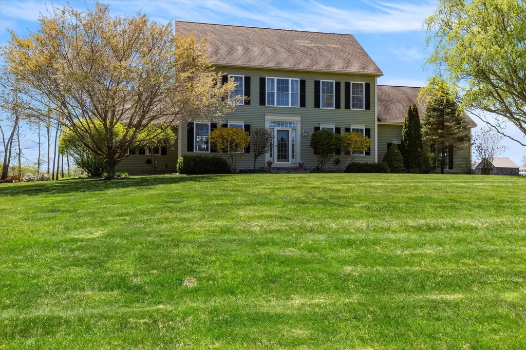 14 Perrys Way South Berwick ME 03908