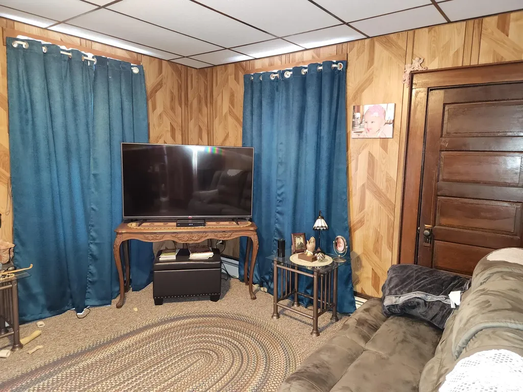 102 Lee Road Lincoln ME 04457