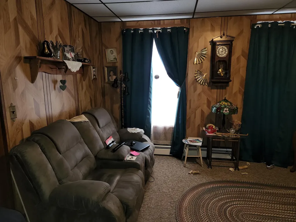 102 Lee Road Lincoln ME 04457