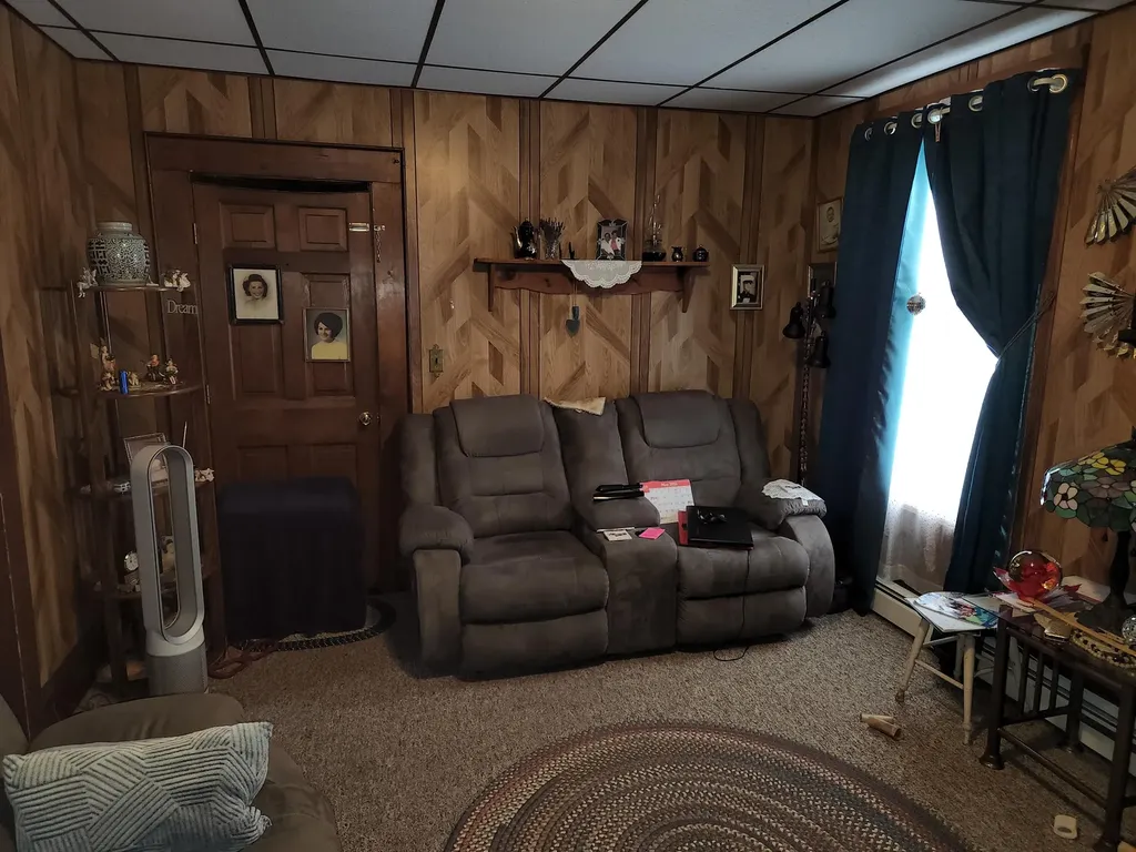 102 Lee Road Lincoln ME 04457