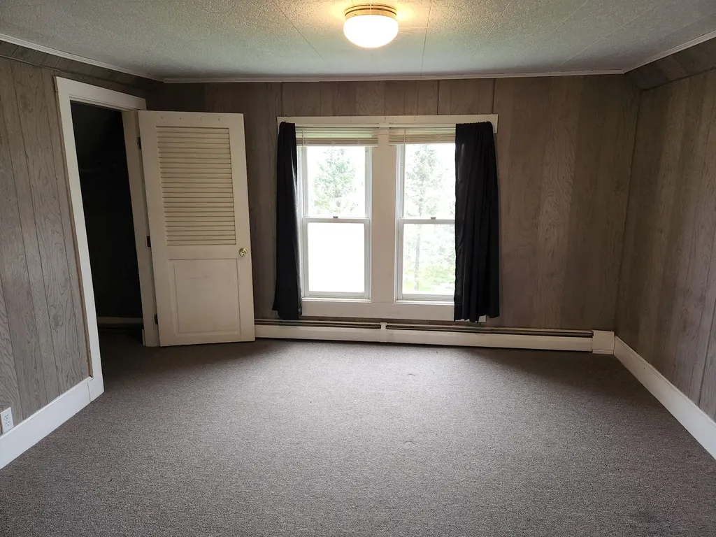 102 Lee Road Lincoln ME 04457